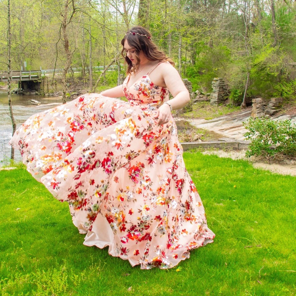 Prom Dress - Picture 3 of 3